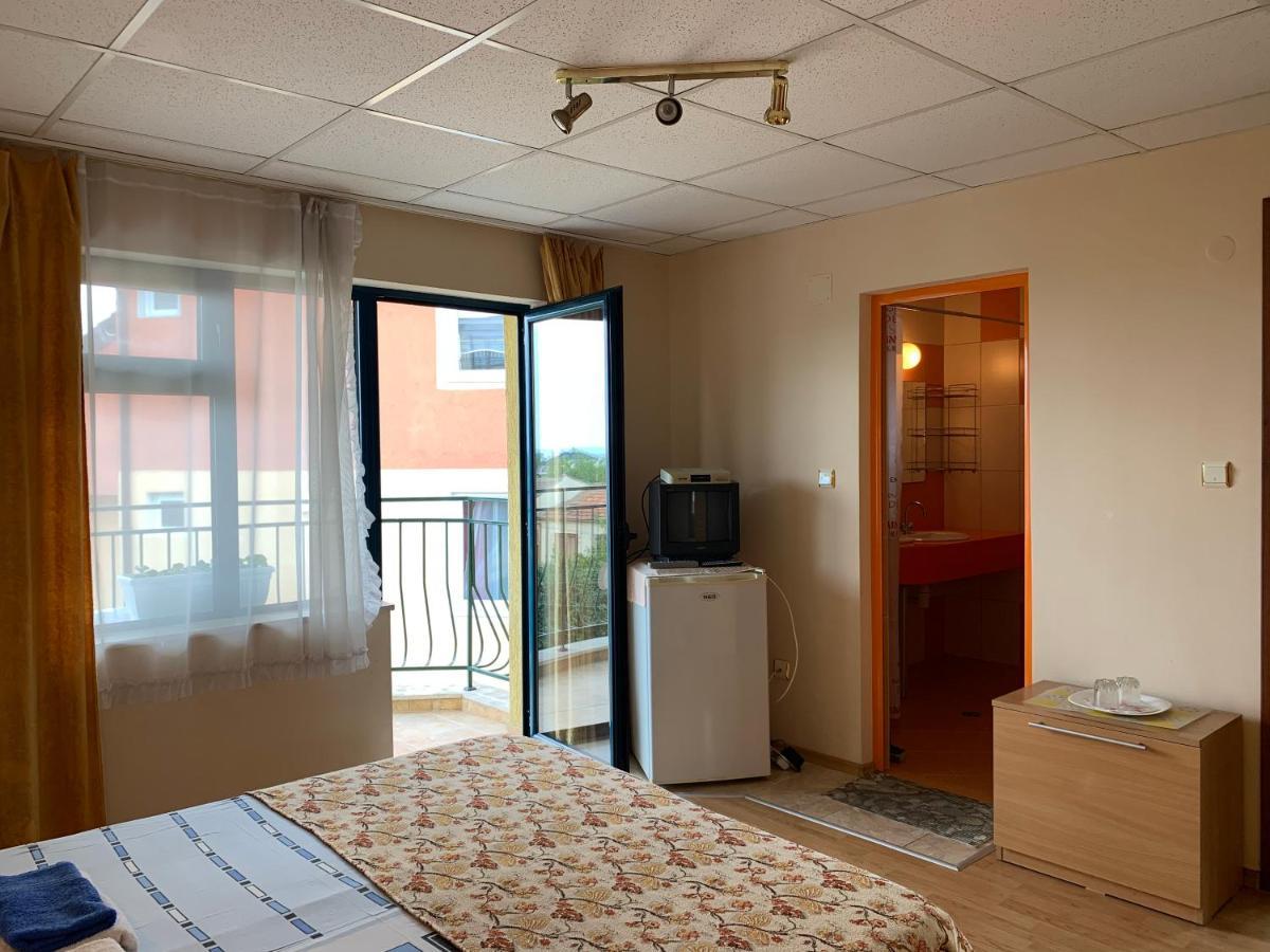 Guest House “Olesya” Obzor Εξωτερικό φωτογραφία